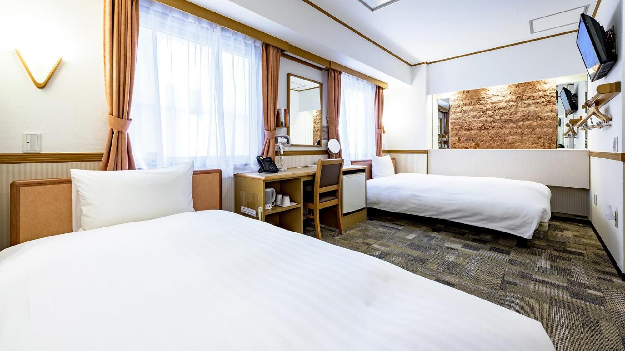 Toyoko Inn Fukushima-Eki Higashi-Guchi No 2 Fukushima  Room photo